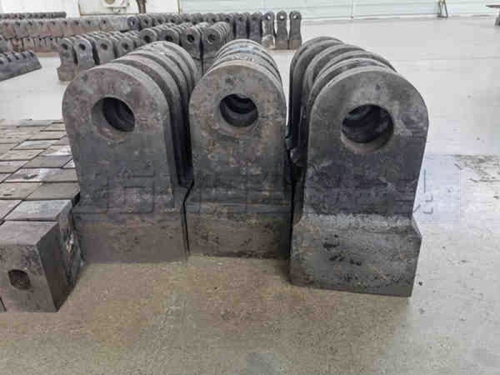 破碎機(jī)錘頭廠家為什么要讓寄送錘頭樣品？有什么好處？